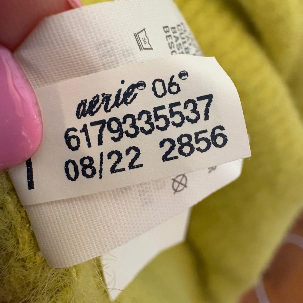 Aerie Buttercream Crewneck Sweater in Chartreuse Size Medium - Picture 7 of 8
